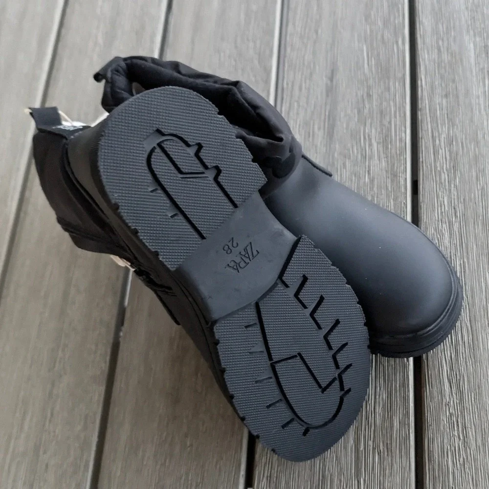 Zara Kids‎ Disney Mickey Mouse Black Quilted Ankle Boots Size 11 NWT